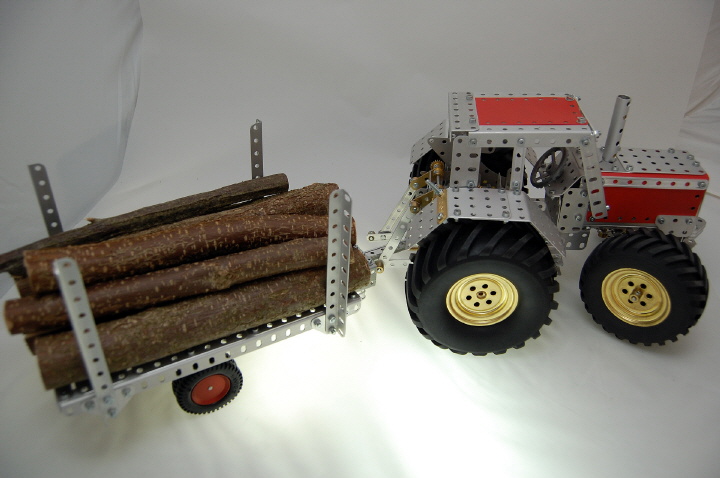 sld_traktor-mit-anhaenger